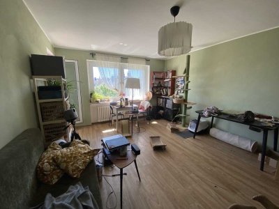 Helle 2-Zimmer-Wohnung mit Einbauküche, moderne Bad und Balkon