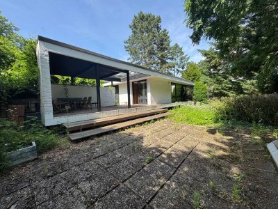 Bungalow mit Büroanbau  auf einem 1220qm großen Grundstück am Berger Hang