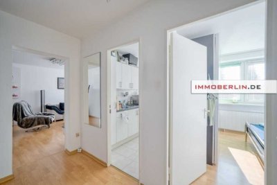 IMMOBERLIN.DE - Sehr attraktive Wohnung mit Sonnenbalkon & Pkw-Stellplatz in ruhiger Lage