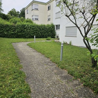 2-Zimmer-Wohnung mit Balkon in guter Lage