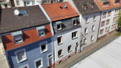 +++Großzügiges Stadthaus mit Charme: Viel Platz für die Familie in Zentrumsnähe, mit Terrasse und...
