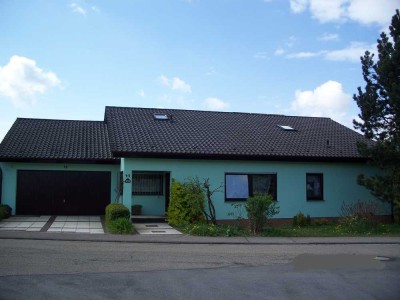 Helle 2-Zimmer Dachgeschosswohnung mit Balkon in Maulbronn