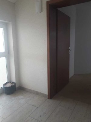 Attraktive 3-Zimmer-Wohnung mit gehobener Innenausstattung mit Balkon in Rödental