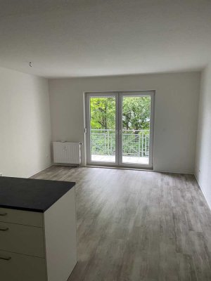 ! Wunderschöne Wohnung mit Blick ins Grüne !