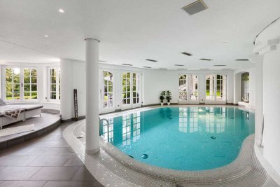 Exklusive Architektur auf traumhaftem Grundstück! Ein Anwesen im Stil eines französischen Châteaus.