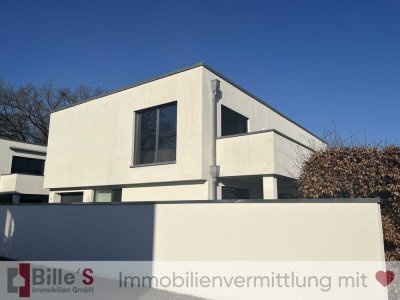 Zweifamilienhaus im Bauhausstil in grüner Lage von Gütersloh