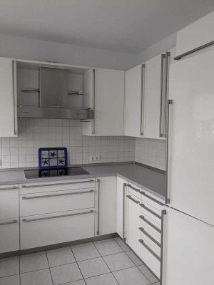 Ideal für Wohnen & Arbeiten: 105 m², 2,5 Zimmer + separaten Büro, EBK, Zweiparteienhaus