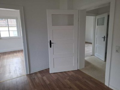 2-Raum-Whg., Bad mit Fenster, Badewanne incl. Dusche, neu renoviert / auch für ALG/BüGe mögl.