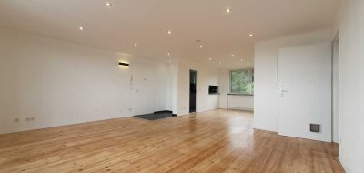 5 Zimmer 128m2, 2 Bäder, Balkon, Stellplatz, Bürog mit Balkon und Einbauküche in Trier