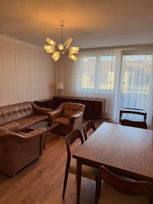 Helle 2-Zimmer-Wohnung mit Balkon in zentraler Lage in Baden