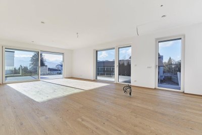 ALPINE ELEGANZ – Luxuriöses Wohnen im Herzen des Salzkammerguts !! Erstbezug mit Seeblick !!!