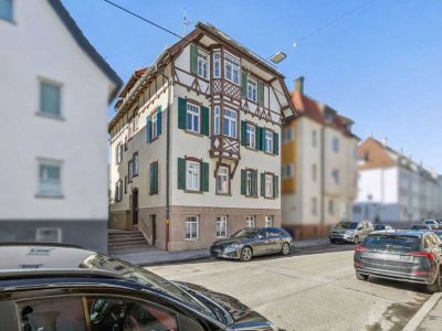 Denkmalgeschützte 4-Zimmer-Altbauwohnung im 1.OG zentral in Stuttgart-Degerloch