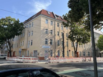 Gut geschnittene und Lichtdurchflutete Wohnung in Berlin, auch als WG geeignet