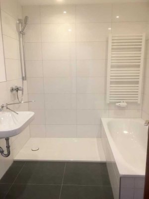 Helle 3,5 Zimmerwohnung mit gehobener Ausstattung und 2 Bädern in Mannheim