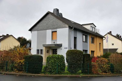 Provisionsfreie 4-Zimmer-Doppelhaushälfte zum Kauf in Köln