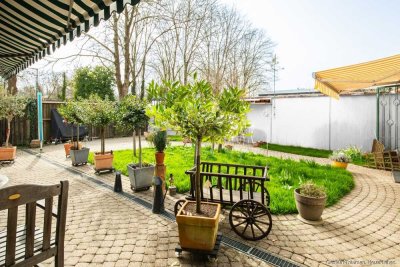 Vielseitig nutzbarer L - Bungalow in Massivbauweise mit Photovoltaik und hochwertiger Ausstattung