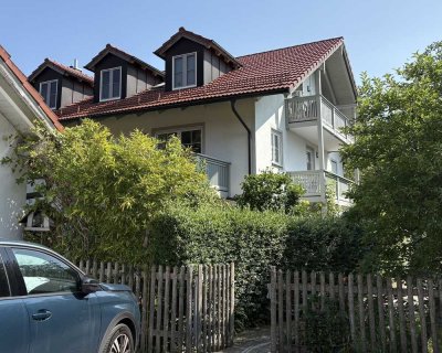 Helle, gepflegte 3-Zimmer-Wohnung mit geschmackvoller Ausstattung mit EBK und zwei Balkonen