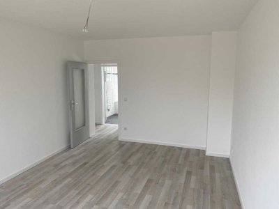 Schöne sanierte 2-Zimmer-Wohnung im 1. OG zu vermieten