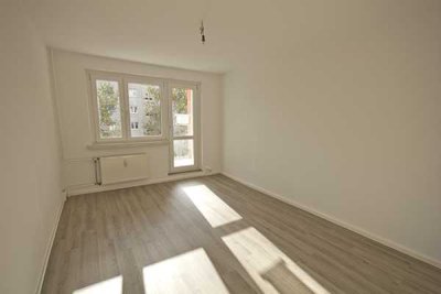 3-Zimmerwohnung mit Balkon in der 3. Etage. Anmietung ab 01.11.2025 möglich!