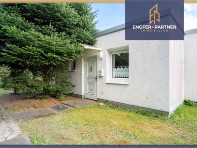 Direkt hinter dem Küstenwald! Ferienbungalow mit Potenzial auf Eigentumsland!