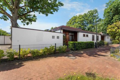 Bremen-Huchting: Charmanter Bungalow mit Potential und Sauna in ruhiger Wohnlage