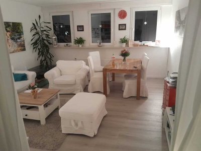 Modernisierte 3-Raum-Wohnung mit Einbauküche in Bielefeld Dornberg