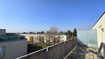 Ankommen &amp; Wohlfühlen – DG-Wohnung mit 17m² Terrasse in Oberlaa | 5min zur U1