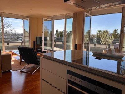 Exklusive 2 Zimmer 90m² Penthouse Wohnung mit großer Dachterrasse 2 Bäder PKW + Motorrad Stellplatz