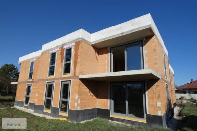MODERNE NEUBAUWOHNUNG SÜDTERRASSE EIGENGARTEN