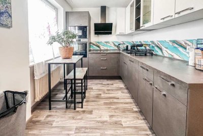 Kurzfristig bezugsfrei & bereit für Ihr neues Zuhause – Helle 2-Zimmer-Wohnung mit Balkon und Garage