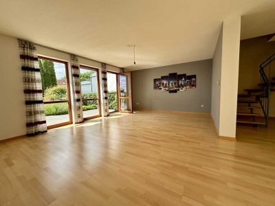 Laubenheim an der Nahe, DHH mit traumhaftem Ausblick, 5 Zimmer, 3 Toiletten, große Terrasse