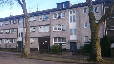 Zentral gelegene 2-Raum-Wohnung mit Balkon in Duisburg Wanheimerort