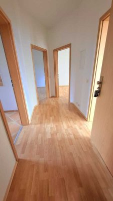 Attraktive 3,5 Raum Wohnung in ruhigem 3-Familienhaus