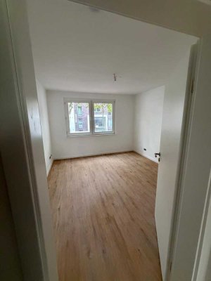 Frisch Sanierte 2-Zimmer Wohnung im Herzen von Dinslaken ab 01.12!