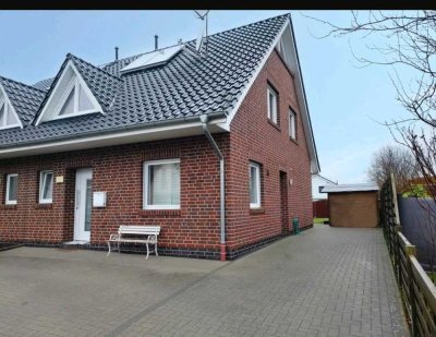 Schöne Doppelhaushälfte