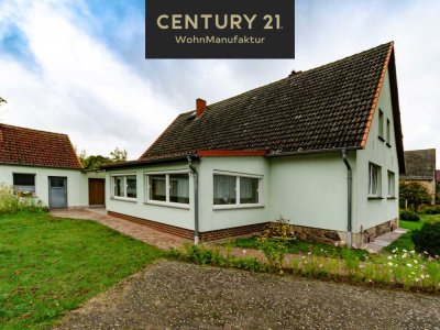 Charmantes Bauernhaus auf großzügigem Grundstück