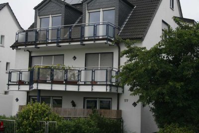 Repräsentative Maisonettewohnung mit Einbauküche in zentraler  Lage von Essen-Haarzopf