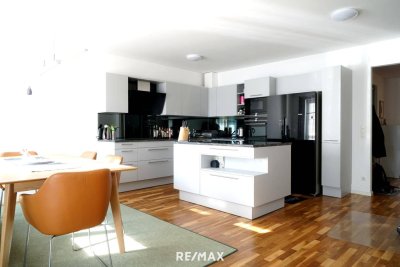Preisreduktion!!! Großzügiger 97 m² Single- oder Pärchenhit inkl. Balkon und Tiefgarage