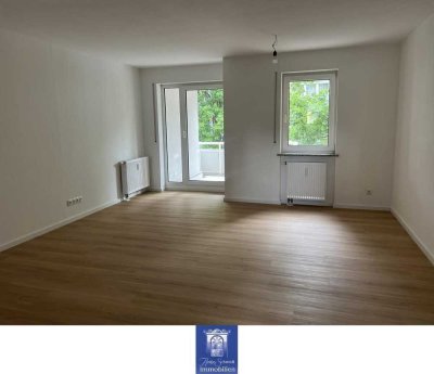 Bezaubernde Neubauwohnung mit schönem Balkon und separater Küche!