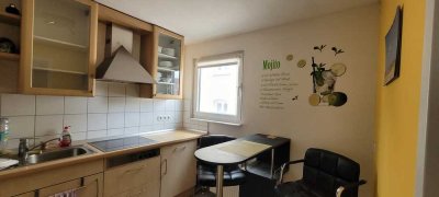 Von Privat: Helles 3-Zimmer-Idyll mit Traumblick in Stuttgart-Untertürkheim