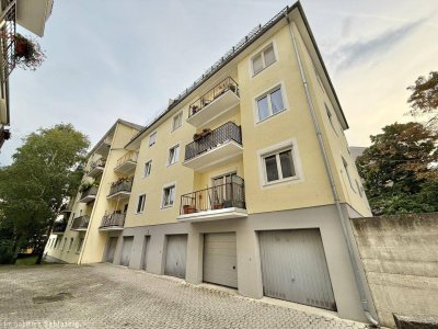 SANIERUNGSBEDÜRFTIGE 3-Zimmer-Wohnung mit Loggia in Baden!