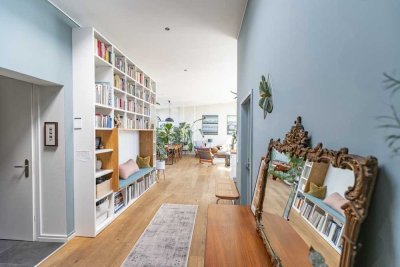 Über den Dächern Charlottenburgs – Lichtdurchflutetes Dachgeschoss mit Westterrasse und Aufzug