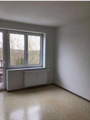 Günstige 2- Zimmer Wohnung ab sofort