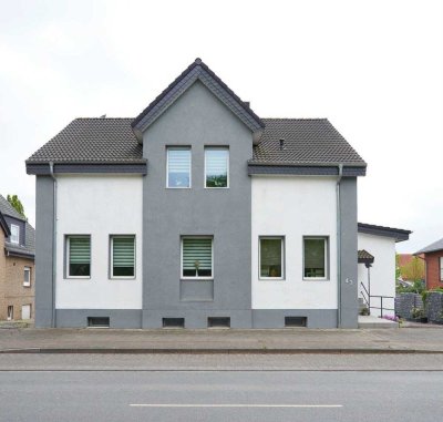 Geräumiges, vermietetes und freistehendes Zweifamilienhaus in Gute Hände abzugeben