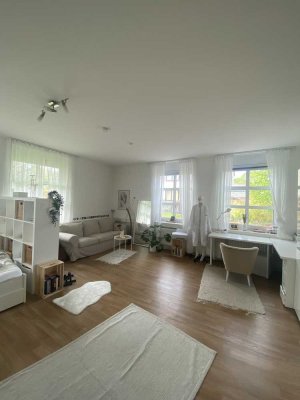 Ansprechende und neuwertige 1-Raum-EG-Wohnung mit EBK in Göttingen