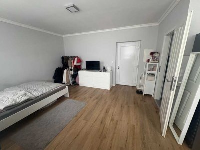 KL - Nähe Bahnhof, 1 Zimmer Appartement mit Pantryküche
