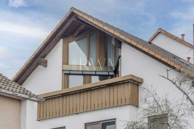 Familienfreundliche 4-Zimmer-Dachgeschosswohnung mit Ost-Süd-Balkon