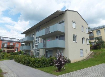 GARTENWOHNUNG mit 2 Zimmern, Küche und Carport-Parkplatz zu vermieten - geförderte Miete - 2 Zimmer