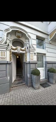 Sanierte 3-Zimmer-Hochparterre-Wohnung mit Einbauküche in Koblenz