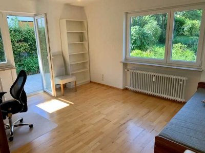 Geschmackvolle 2-Raum-Erdgeschosswohnung mit Terrasse, Garten und Einbauküche – möbliert in Stuttgar